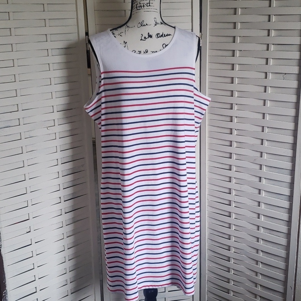 Vineyard Vine sleeves striped red and black shift new dres L